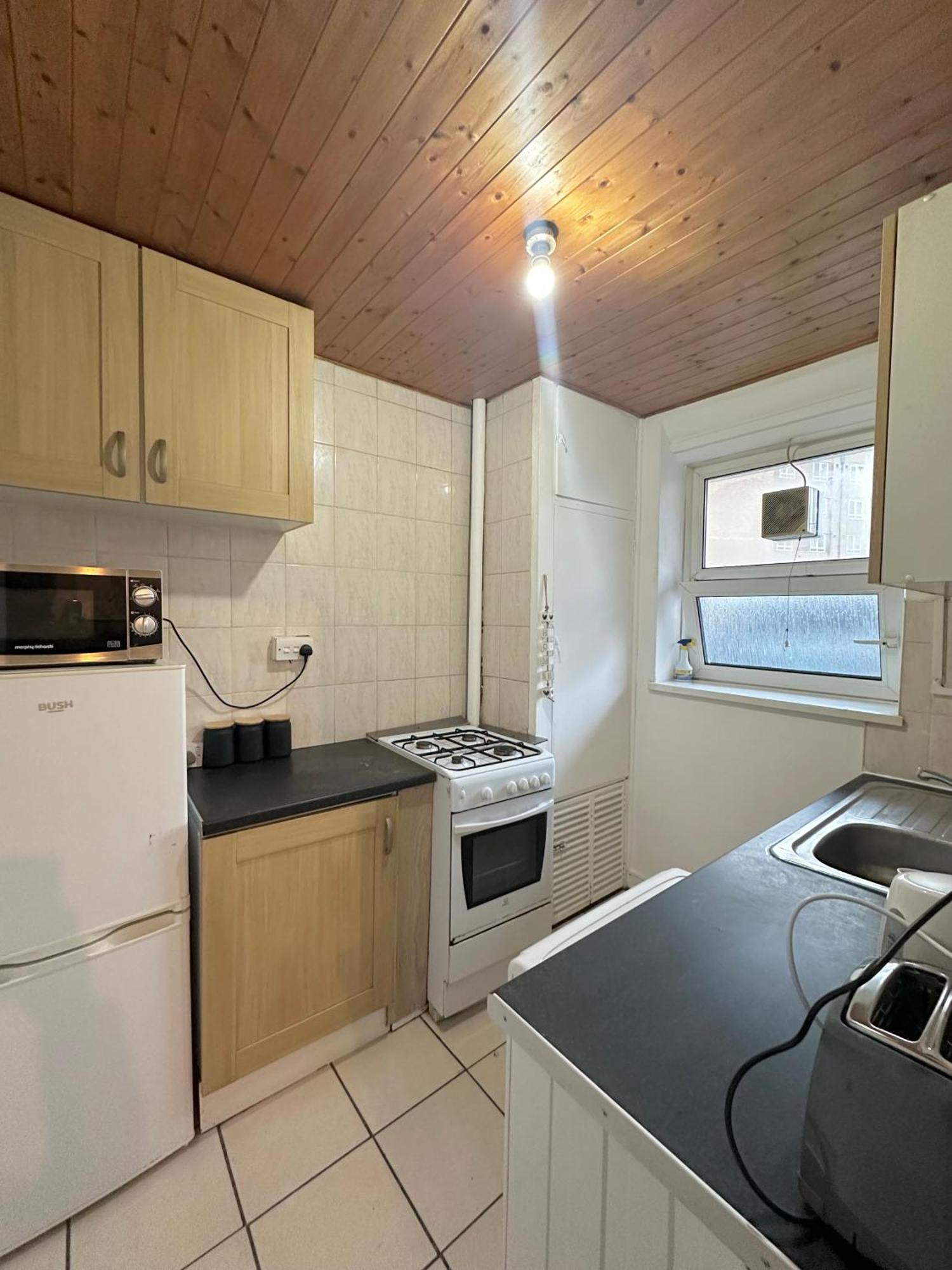 1 Bedroom Flat In Whitechapel, Londen Buitenkant foto